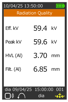 放射線品質に関する結果画面。実効電圧、最大電圧、半価層（アルミニウム）、総ろ過量を表示している。
